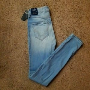 Hollister skinny jeans